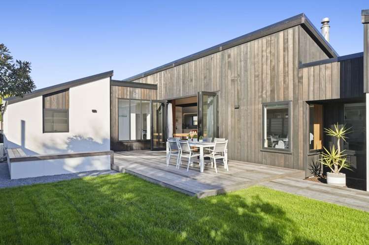 19 Dunbarton Street Redwood_28