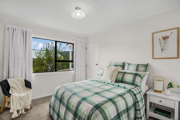 9 Naseby Grove Wainuiomata_13