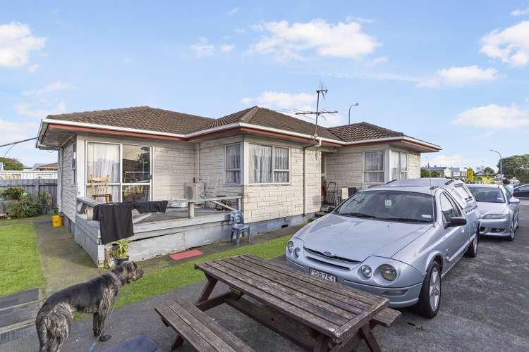 476 Roscommon Road Clendon Park_11