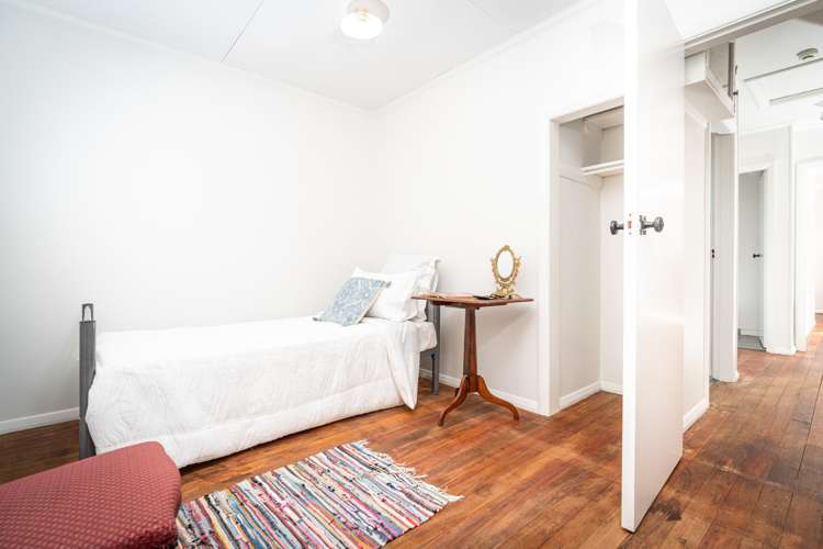 134 Wellington Road Paekakariki_46