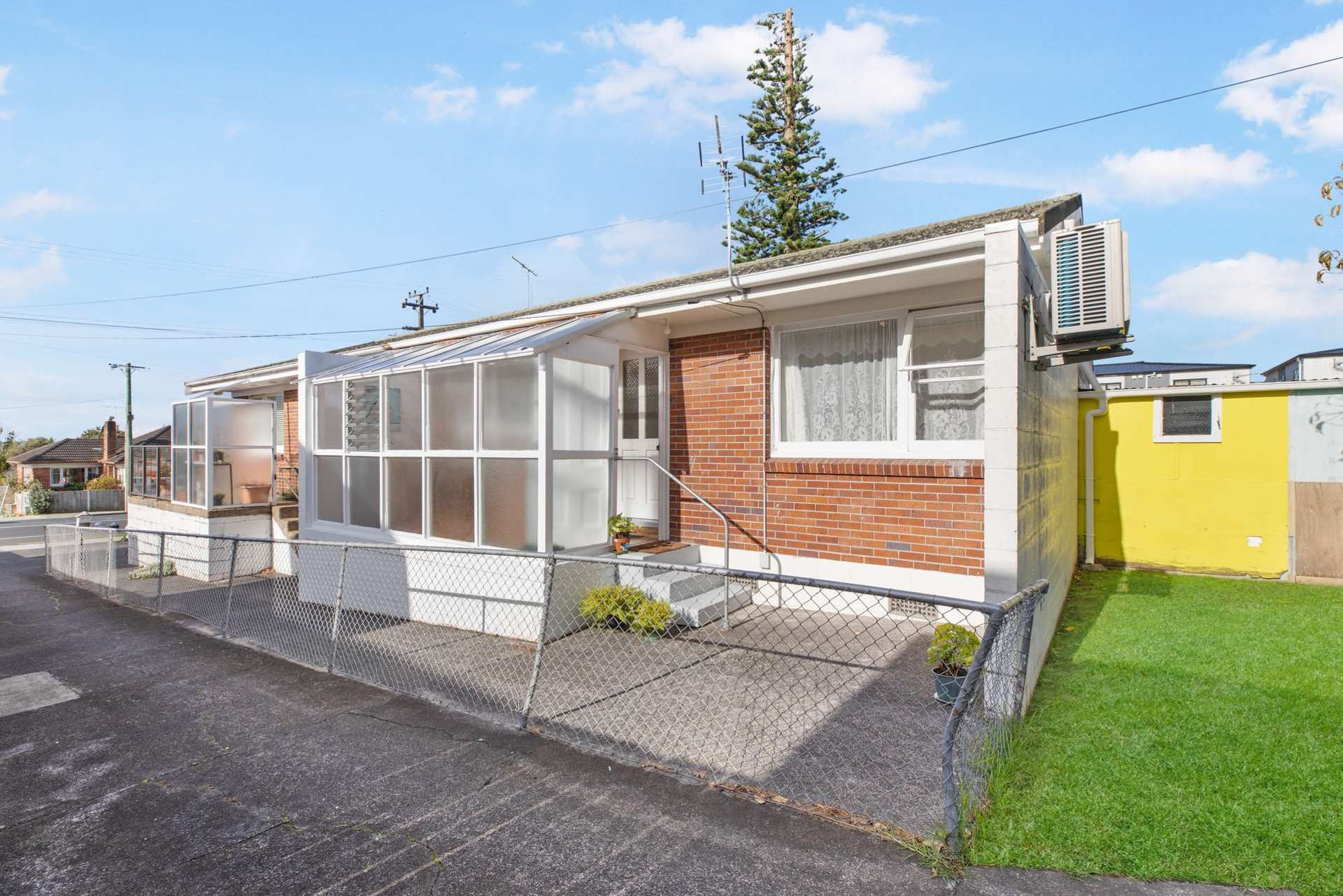 2/70 Station Road Papatoetoe_0