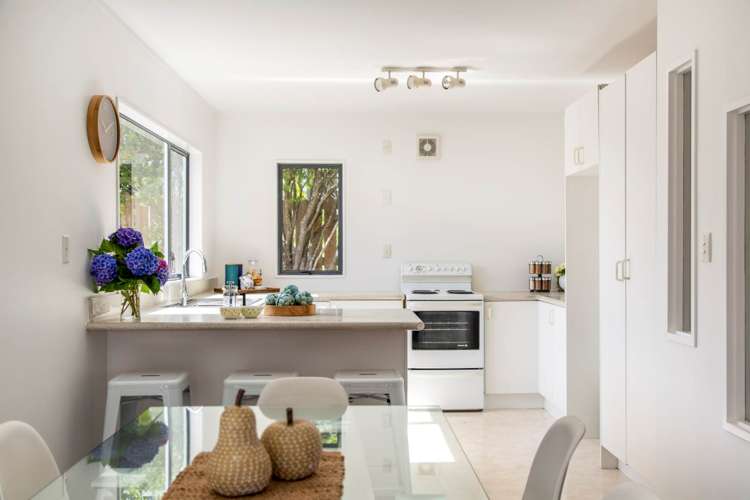 2/44 Barbados Drive Unsworth Heights_11