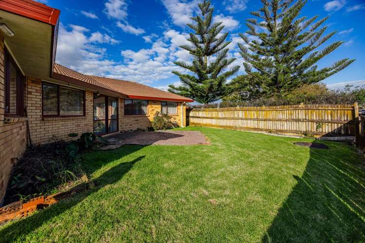 15 Tilberg Street Mangere East_12