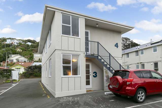 3/127 Queens Drive Lyall Bay_2