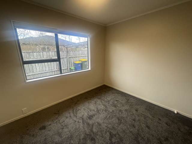 2/70 Pomaria Road Henderson_4