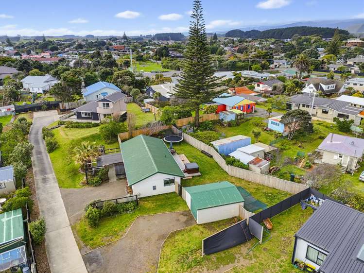 16B Karaka Street Otaki Beach_37