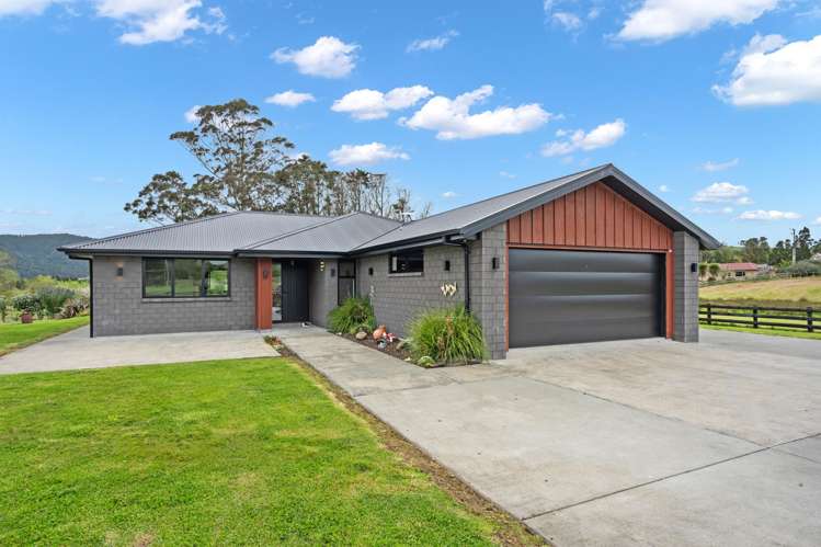 16 Moorey Lane Otaika_0