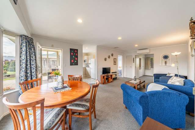 21/17 John Street Trentham_1