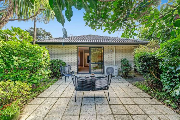 42 Savoy Road Orewa_17