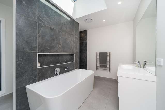 136 Pharazyn Street Feilding_2