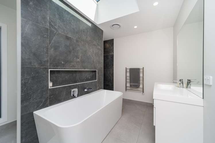 136 Pharazyn Street Feilding_2