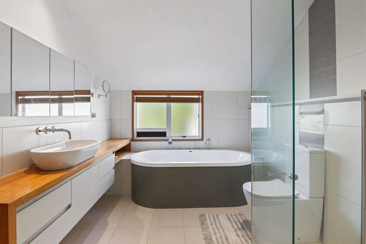 2/22 Queens Parade_4