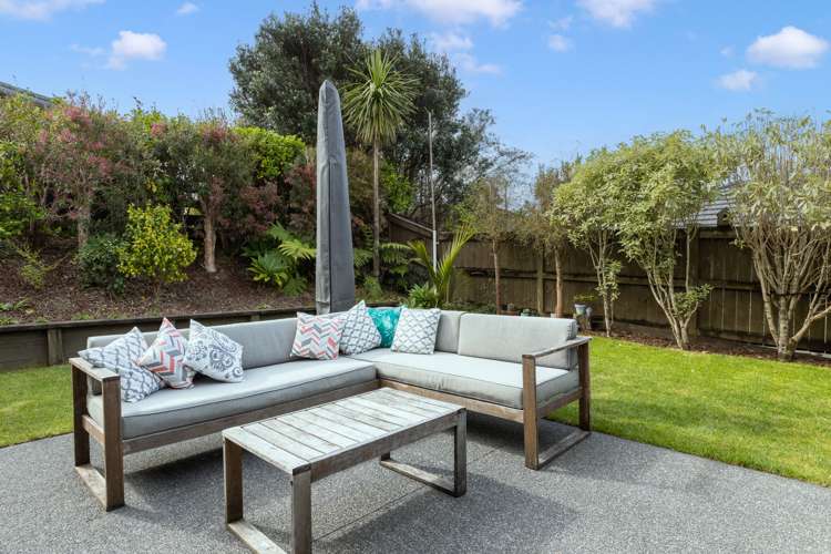 8 Beachwood Drive Hatfields Beach_11