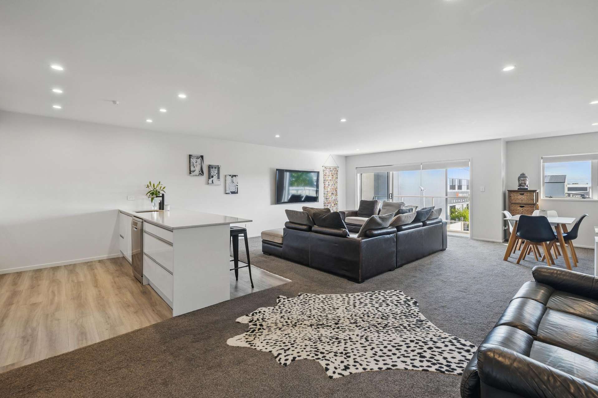 4/80 Market Place Papamoa_0