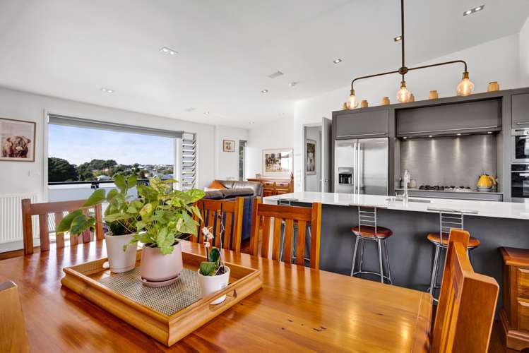 90b Buller Street New Plymouth Central_12