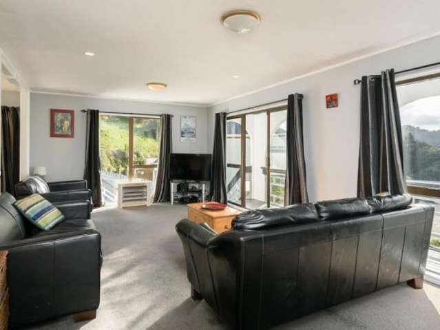 98 Allington Road Karori_3