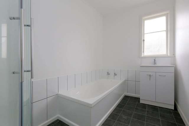 712 Wavell Street Akina_1