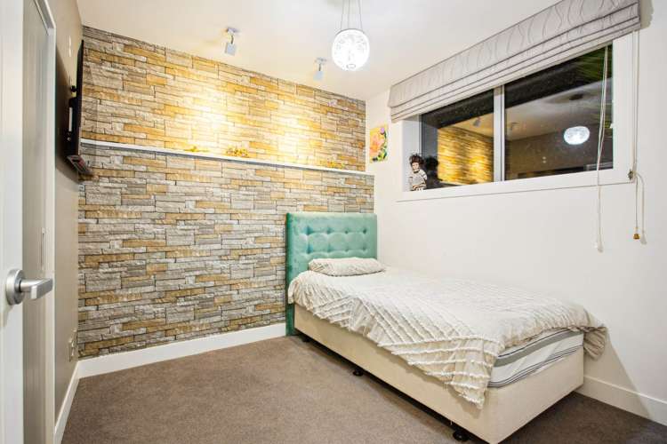 24a Kokiri Street Te Atatu South_15