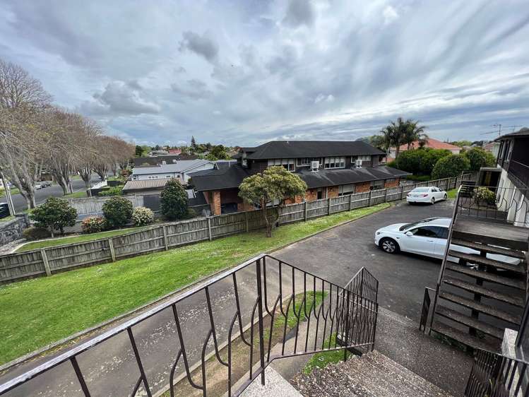 2/1 Onslow Avenue Epsom_0