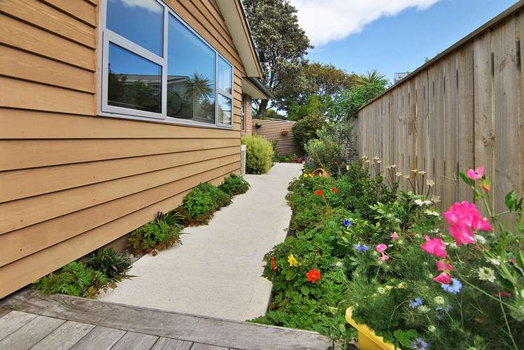 11a Clifford Road Johnsonville_9