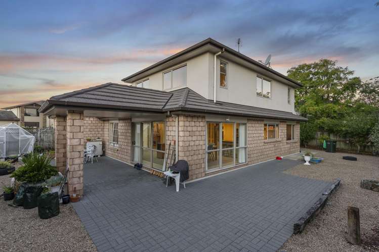 53 Chateau Rise Flat Bush_16