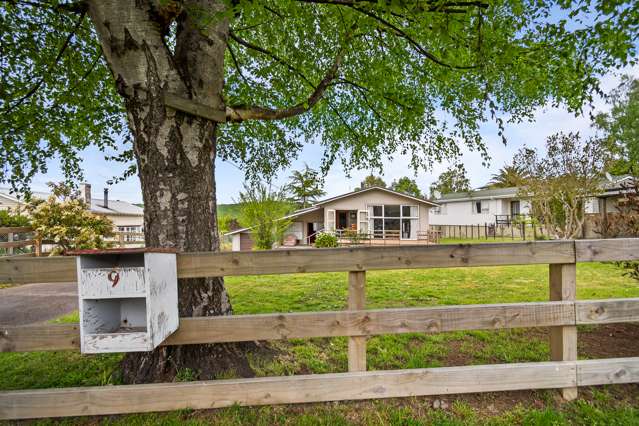 Charming 3-Bed Home in Taihape