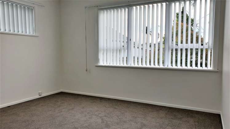 5a Tirimoana Road Te Atatu South_10