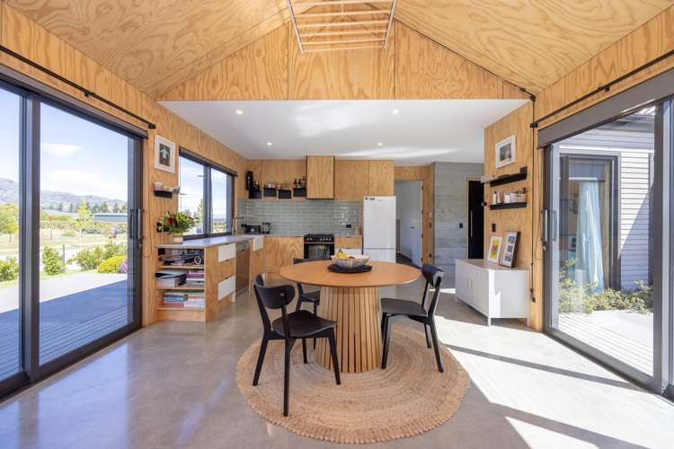 27 Sarges Way Lake Hawea_5