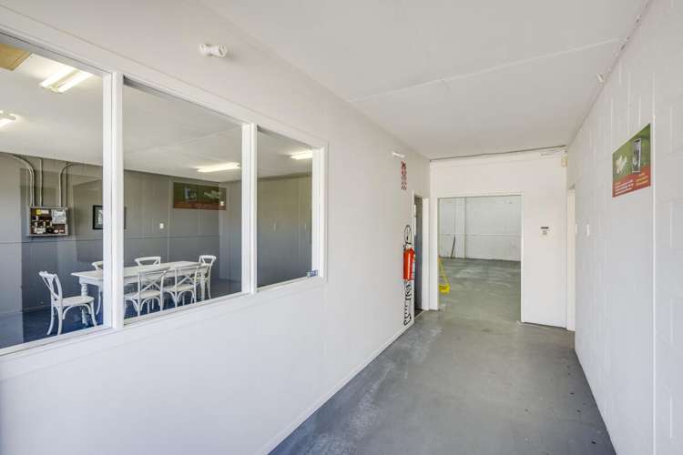 405 Avenue Road East Hastings Central_8