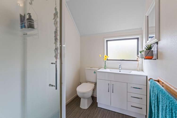 10 Angela Place Kinloch_11