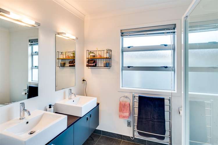 18 Palliser Place Poraiti_15