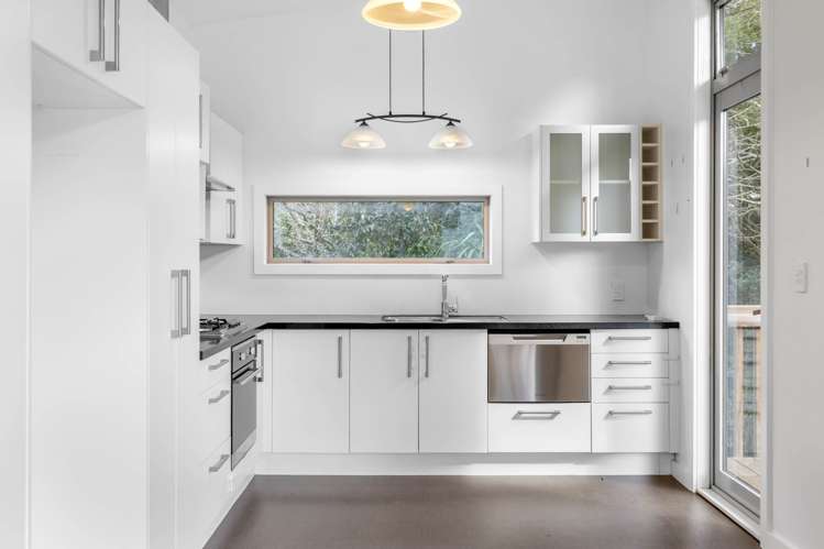 2/49B Lancaster Road Beach Haven_1