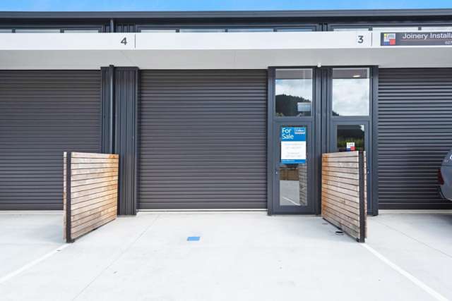Superior Commercial Unit &ndash; Ready to Occupy Now