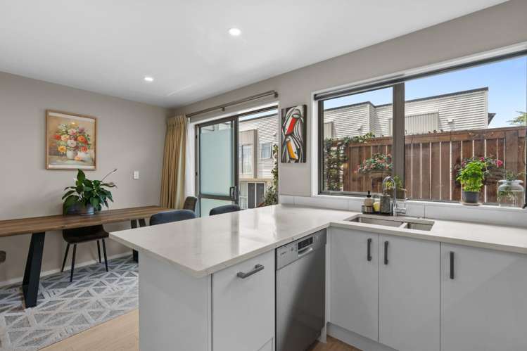 4/45 Methuen Road 1733_7