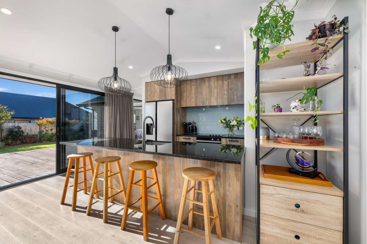 6 Spitfire Drive_1