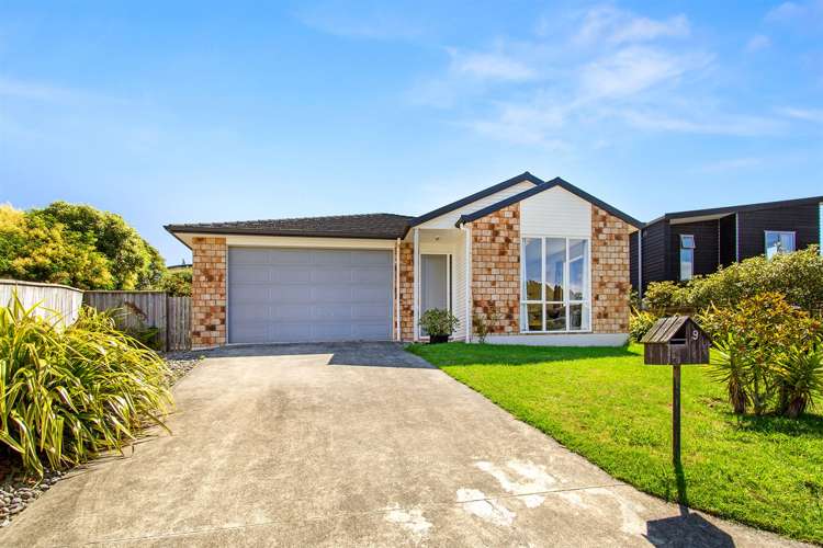 9 Tararua Close Aotea_19