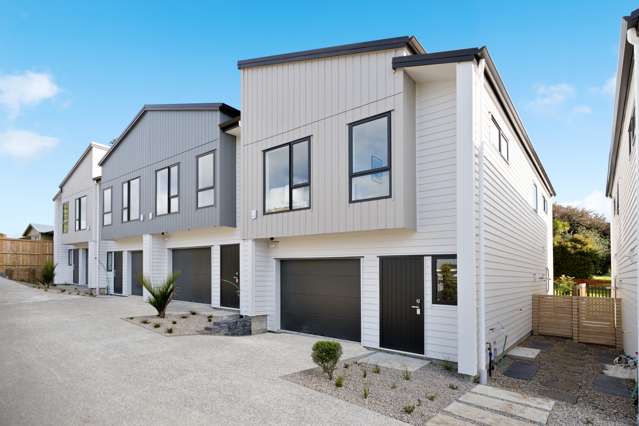 2/30A Tirimoana Road Te Atatu South_1