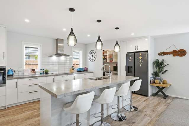 37 Pharazyn Street Feilding_3