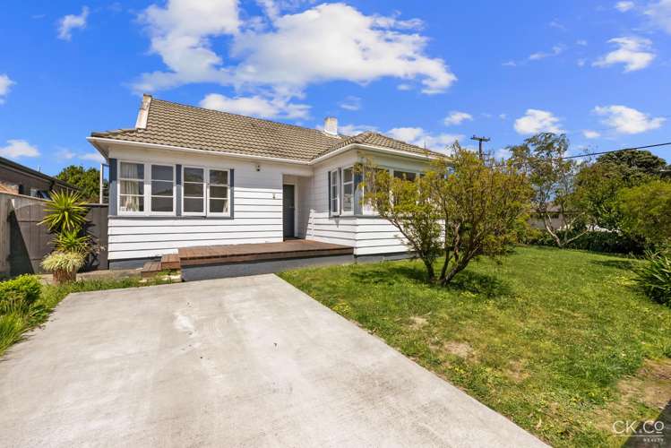 2 Churton Crescent Taita_16