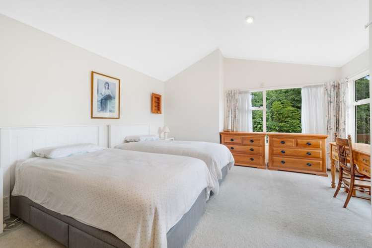 18 Gibson Place Mellons Bay_18