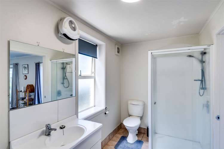 27 Enfield Road Hospital Hill_13