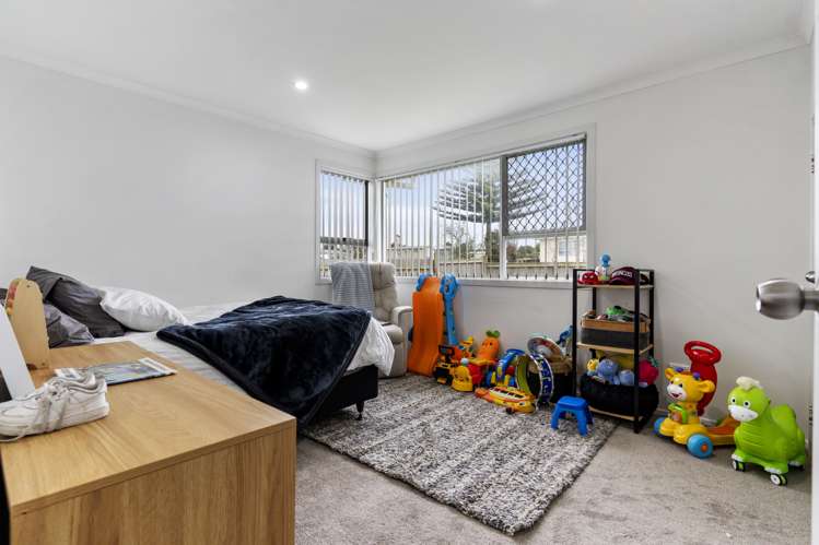 98 Thompson Terrace Wattle Downs_9