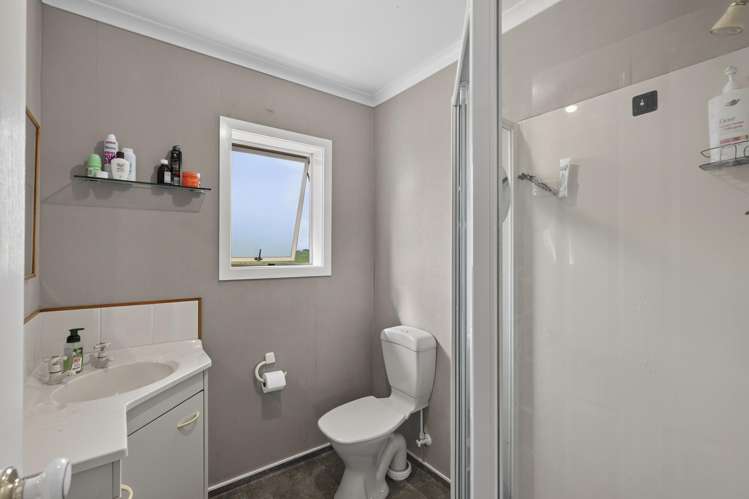 156 King Road Inglewood_22