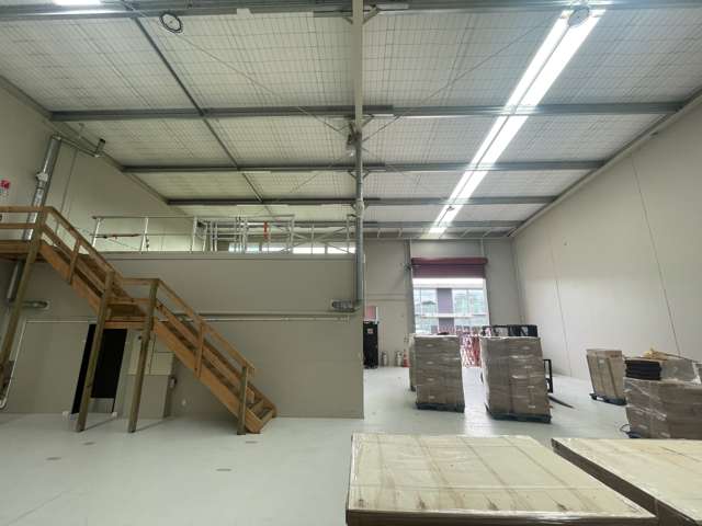 J/61 Hugo Johnston Drive Penrose_4