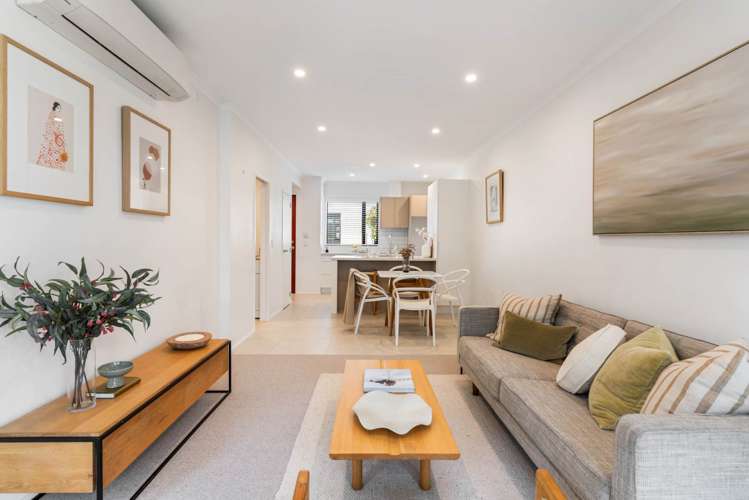 12B Titoki Street Te Atatu Peninsula_14