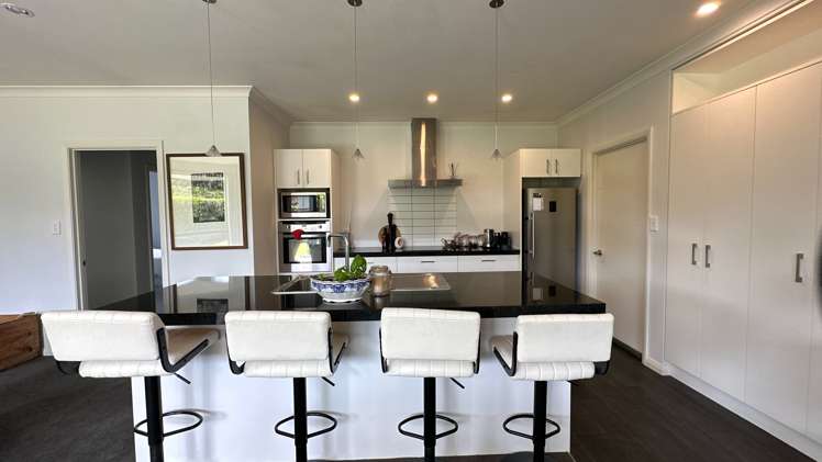 12 Somerset Grove Allenton_6