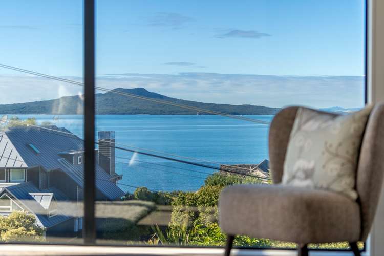 20 Beach Road Castor Bay_15