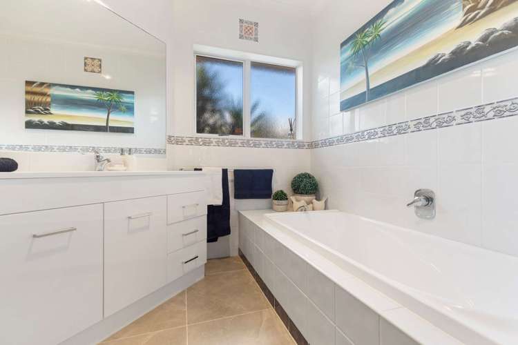 152 Gravatt Road Papamoa_16