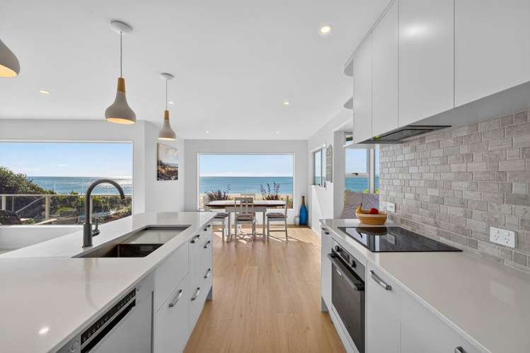 56 Bishop Rd, Parapara_2