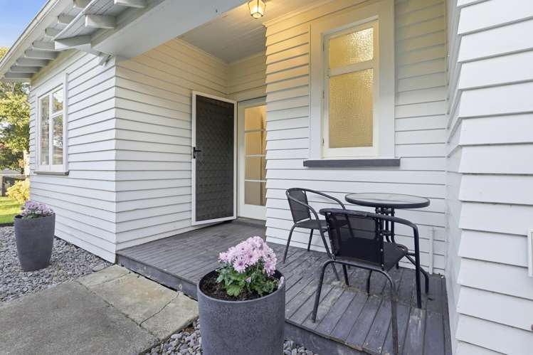 17 Hutchison Crescent_2